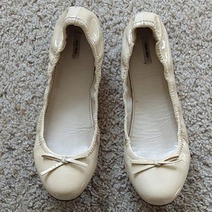 COPY - Miu Miu Patent Leather Ballet Flats Cream 40.5 10